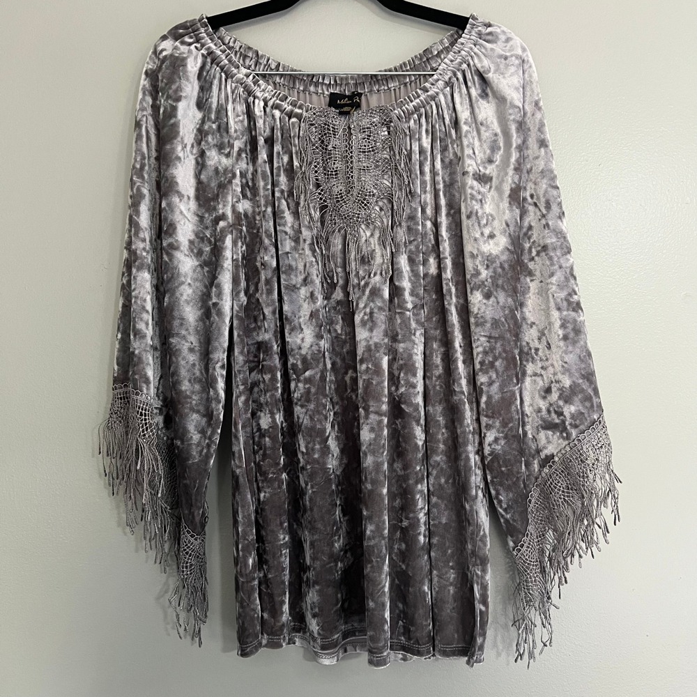 Melissa Paige Grey Crushed Velvet Fringe Crochet Lace Tunic Top M boho gypsy